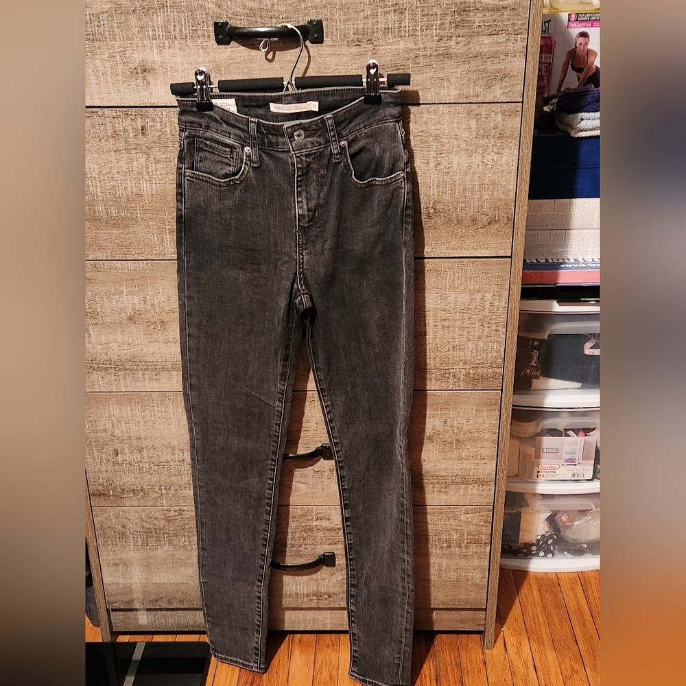 Levis high rise skinny
